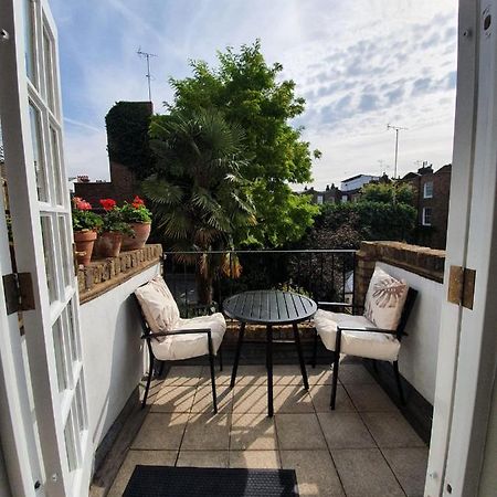 Lovely Large 1 Bed Renovated Flat W Balcony & 600Mb Wifi Лондон Экстерьер фото