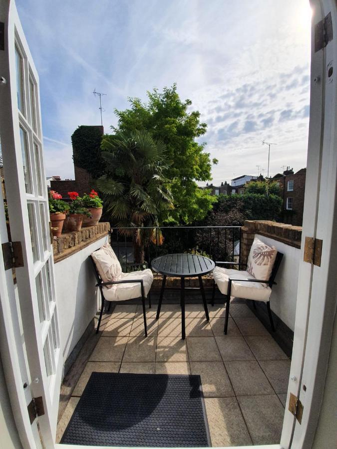 Lovely Large 1 Bed Renovated Flat W Balcony & 600Mb Wifi Лондон Экстерьер фото